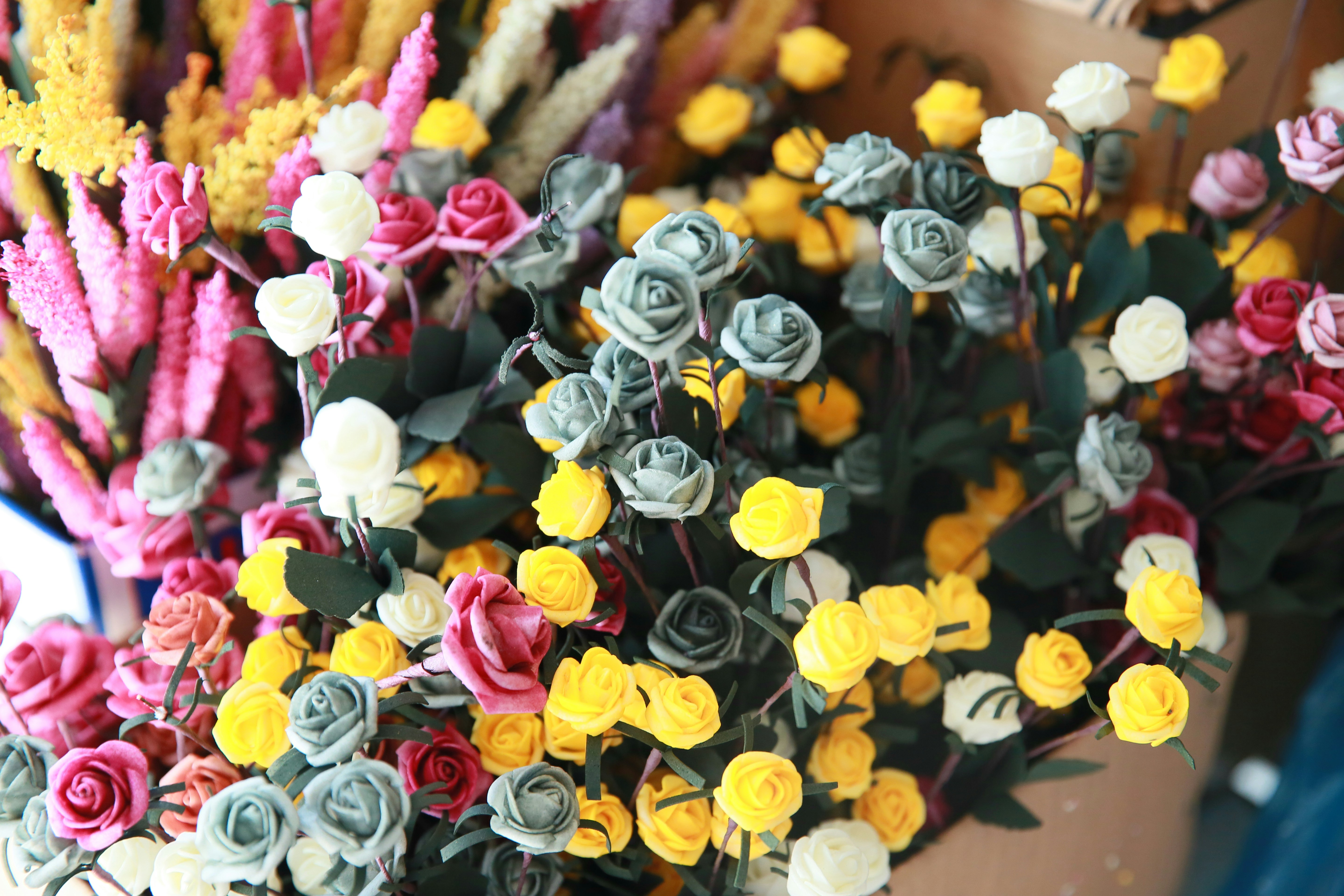色とりどりの花